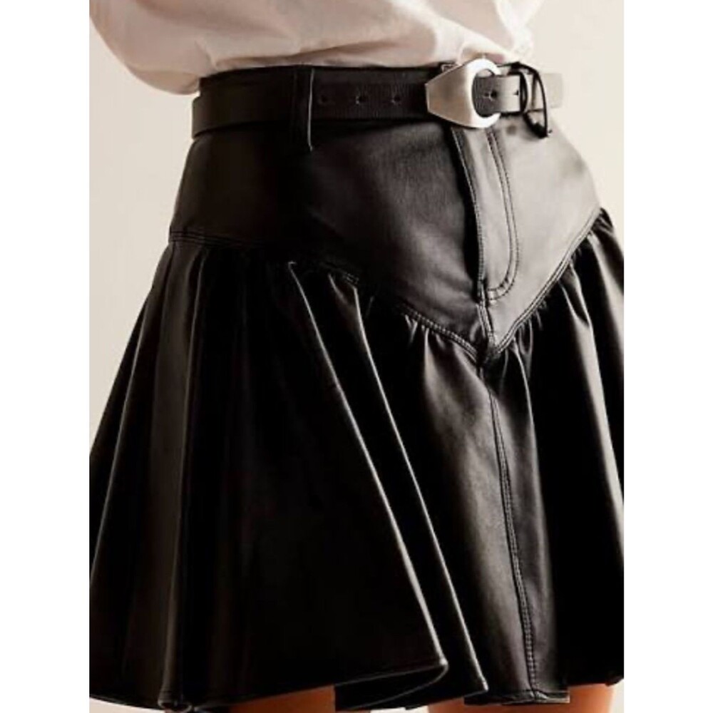We The Free Without Reservations Black Faux Leather Mini Skirt Sz 29